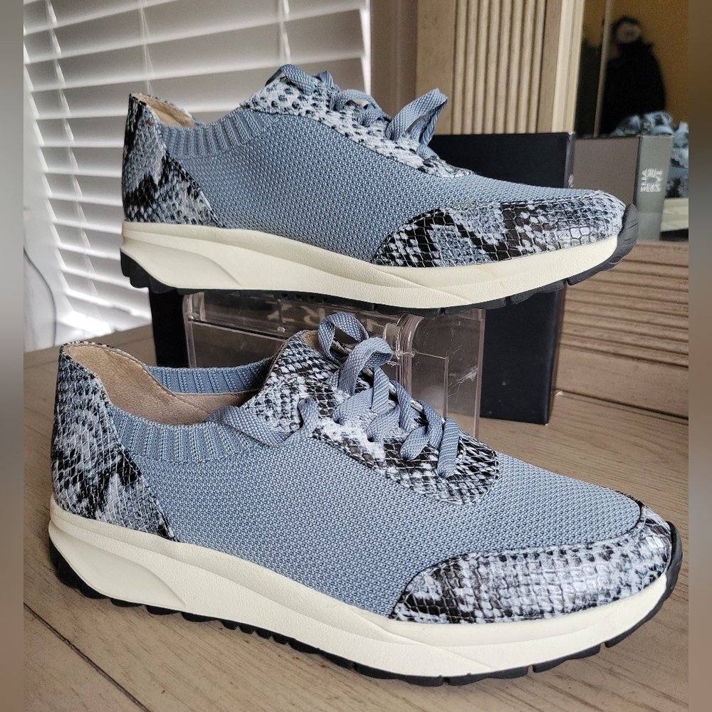 NATURALIZER SNEAKER For women New